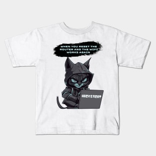 Funny hacker cat Kids T-Shirt